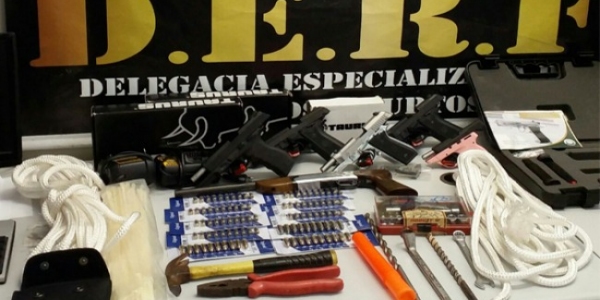 armas