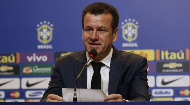 O técnico Dunga anuncia os jogadores que participarão dos amistosos da seleção brasileira nos Estados Unidos, em Setembro, na sede da CBF, na Barra, Rio de Janeiro, Brasil, Agosto 13, 2015. Foto Leo Correa/Mowa Press