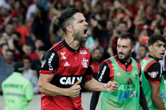 Diego comemorou o gol que garantiu o Flamengo na decisão