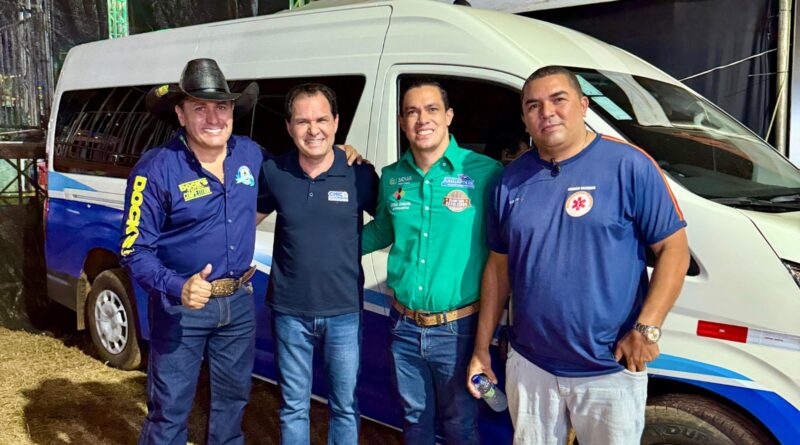 Van reforça transporte de pacientes da saúde em Arenápolis
